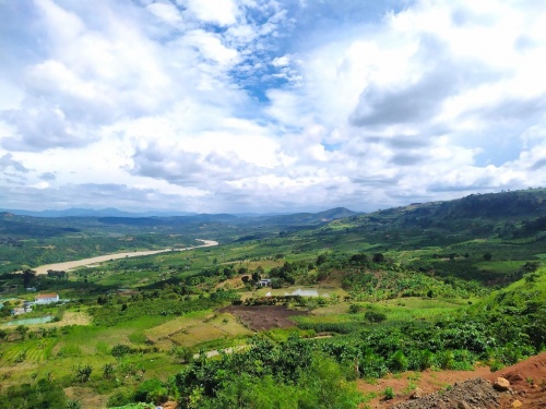 Đầu tư nền đất 10.000m2- thuận lợi để phân lô, view bao quanh sông Đồng Nai tại Huyện Di Linh- Lâm Đồng