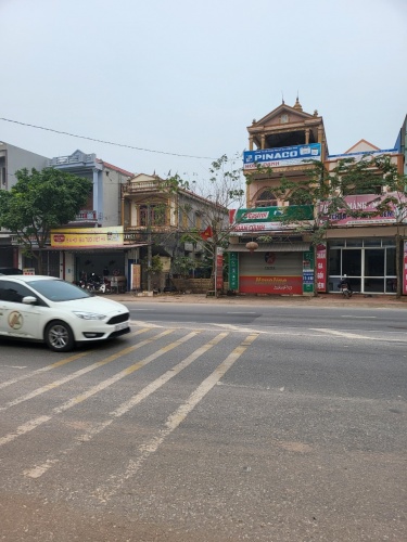 Bán nhà mặt phố Quốc lộ 3 ngay cổng Việt Hàn, Siêu thị  Lan Chi