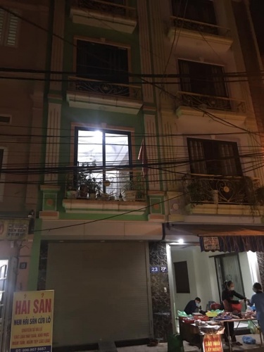 Chủ cần bán nhà tại Quang trung - Hà Đông
S 40 m2,nhà mặt đường