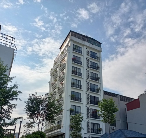 Bán khách sạn 11T mặt phố Ngọc Hân Công Chúa, TP Bắc Ninh, dt 172m2 nhà 11 tầng, vị trí đẹp ô góc, giá 46 tỷ